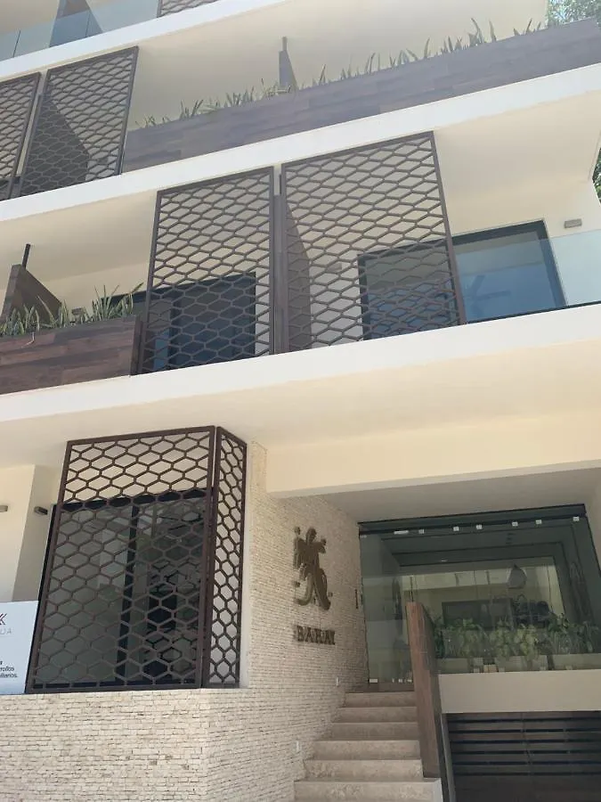 신데 델 카르멘 Bahay 아파트 0*, 신데 델 카르멘